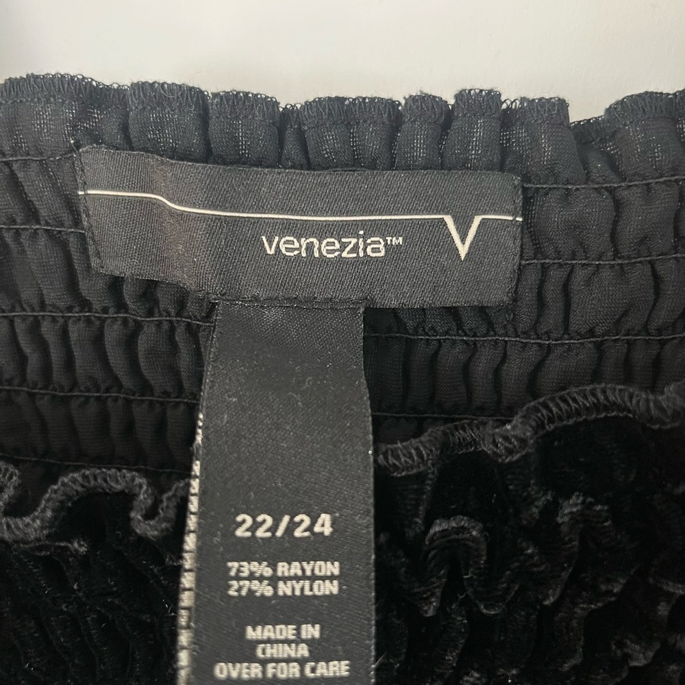 Venezia Black velvet burnout babydoll Blouse Smocked Waist 3/4 sleeve sz 22 24 - Picture 6 of 9